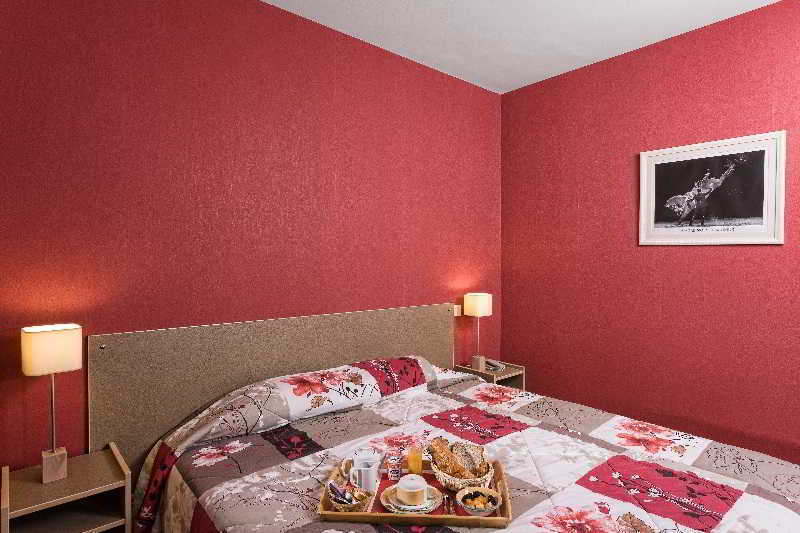 The Originals City, Hotel La Saulaie, Saumur Ouest Doué-la-Fontaine المظهر الخارجي الصورة